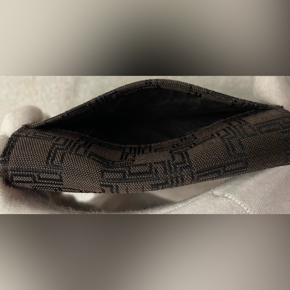 Dunhill Authentic, Vintage, and Elegant Coin Purse/Card Holder - Picture 4 of 15